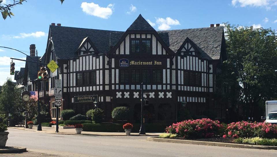 In the Village of Mariemont, located just 15 minutes from downtown Cincinnati, you will find some of the most unique shops the area has to offer and stunning scenery reminiscent of a quaint English garden.