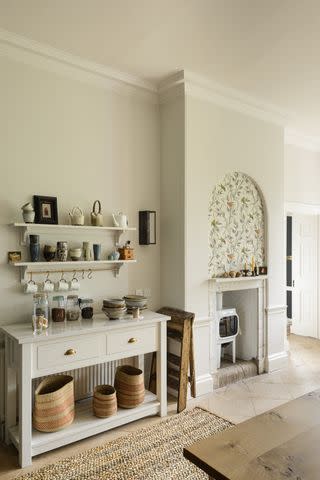 <p>deVOL Kitchens</p>