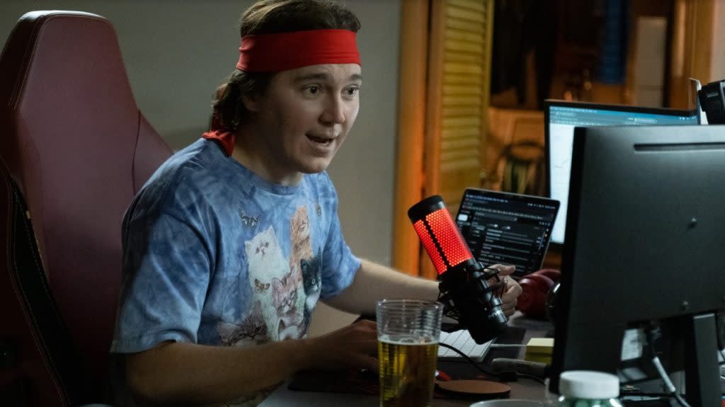 Dumb Money Trailer and Photos Preview Paul Dano GameStop Movie