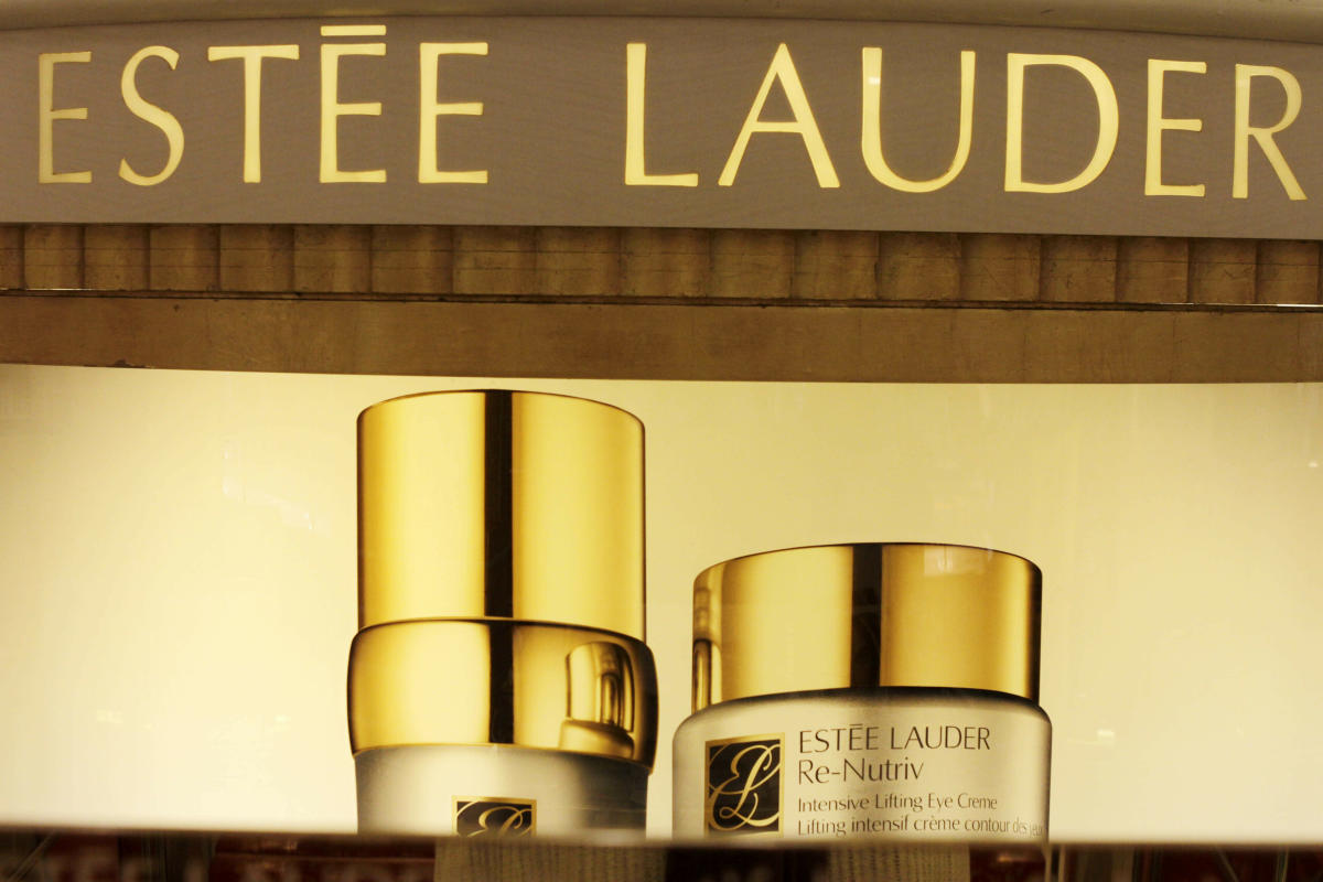 Estée Lauder slashes outlook on China restrictions and strong US