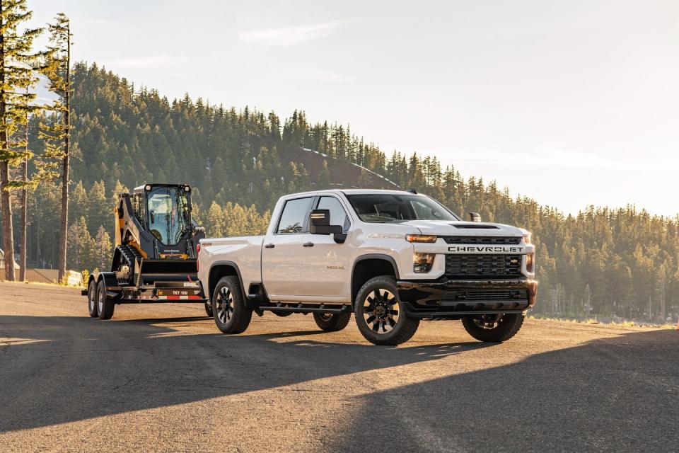 View Photos of the 2020 Chevrolet Silverado HD