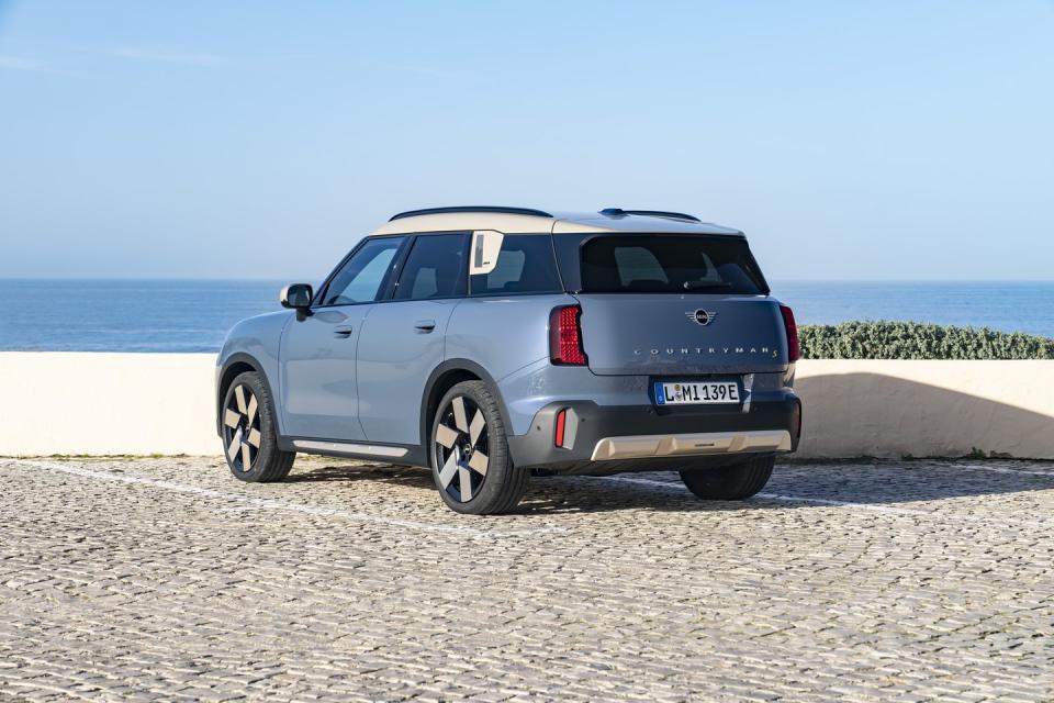 2025 mini countryman electric