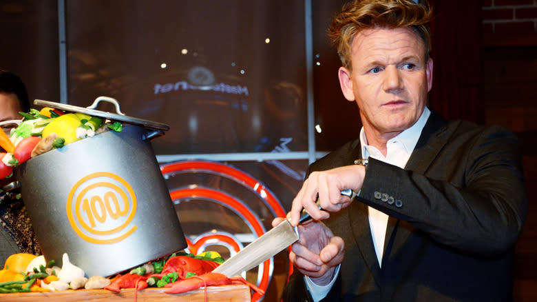 Gordon Ramsay slicing 