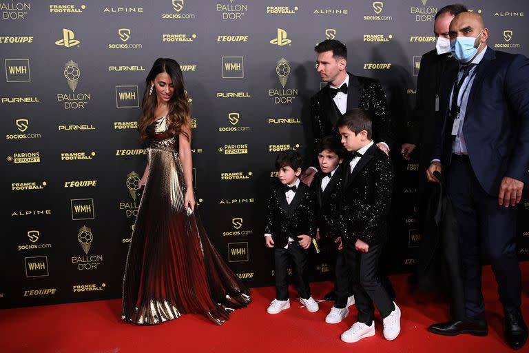 Messi le pidió a Antonela que volviera a su lado, junto a su hijos