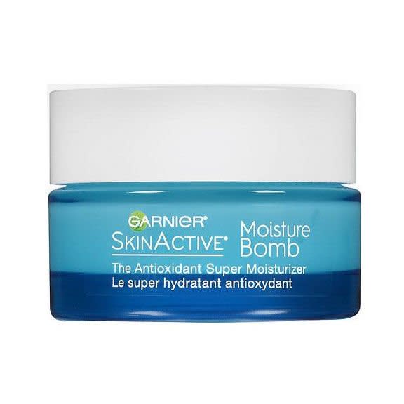 Garnier SkinActive Moisture Bomb The Antioxidant Super Moisturizer