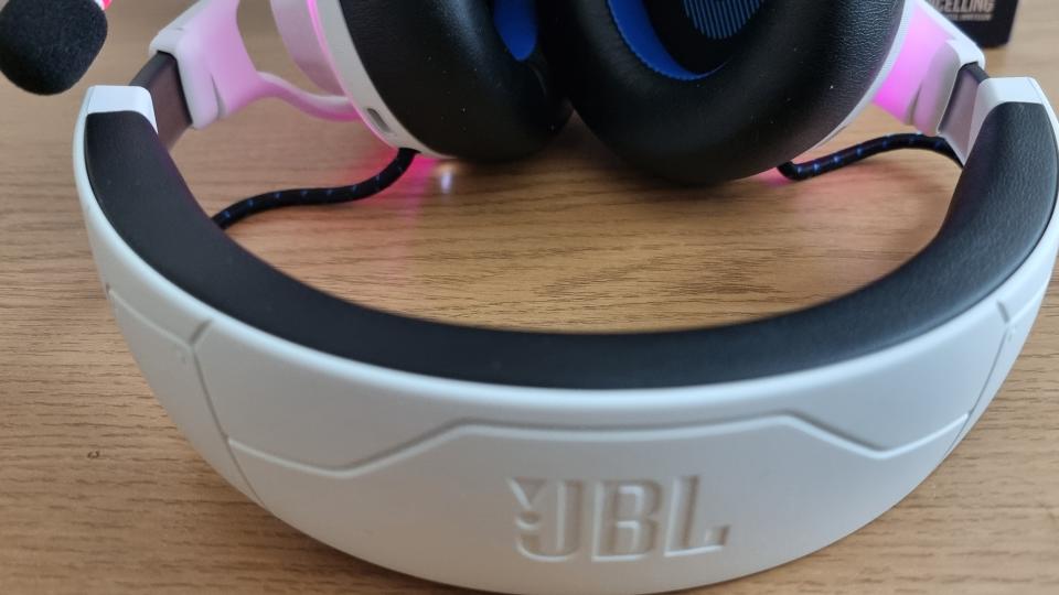 JBL Quantum 910P