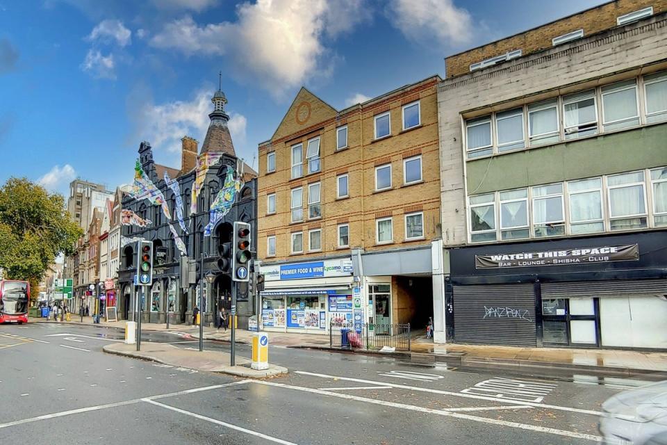 This one-bedroom flat is in the heart of Catford (Foxtons)