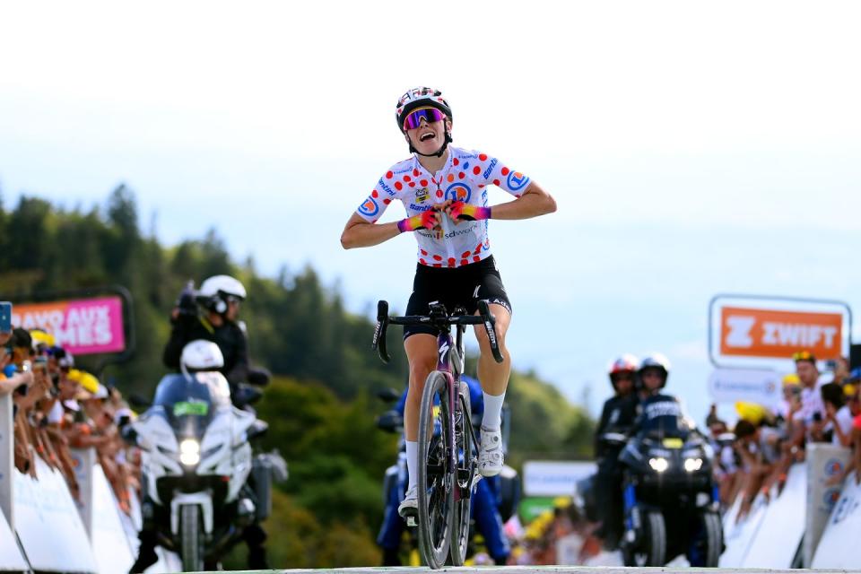 1st tour de france femmes 2022 stage 8