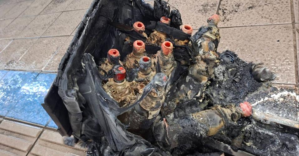 張文還在其他平台買了玻璃空瓶、煤油桶、瓦斯等材料自製汽油彈。（圖／東森新聞）