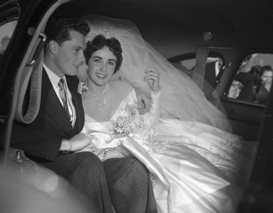 1950: Elizabeth Taylor and Conrad Hilton