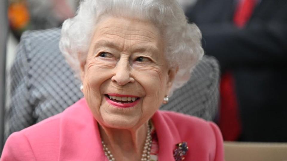 La reina Isabel II en un festival de flores en Londres