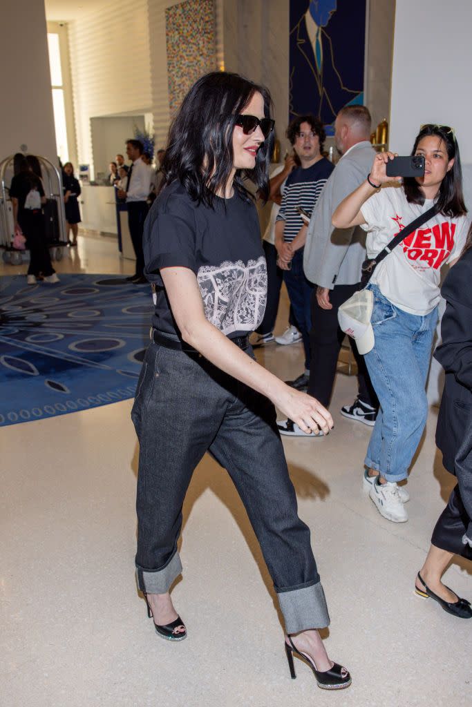 eva green wears raw denim jeans to dinner in cannes