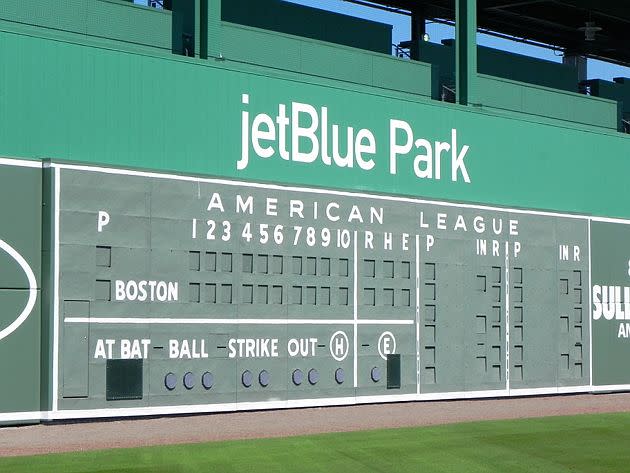 Fenway South' gives Red Sox a taste of home (VIDEO)