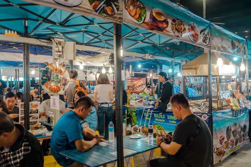 talad neon bangkok