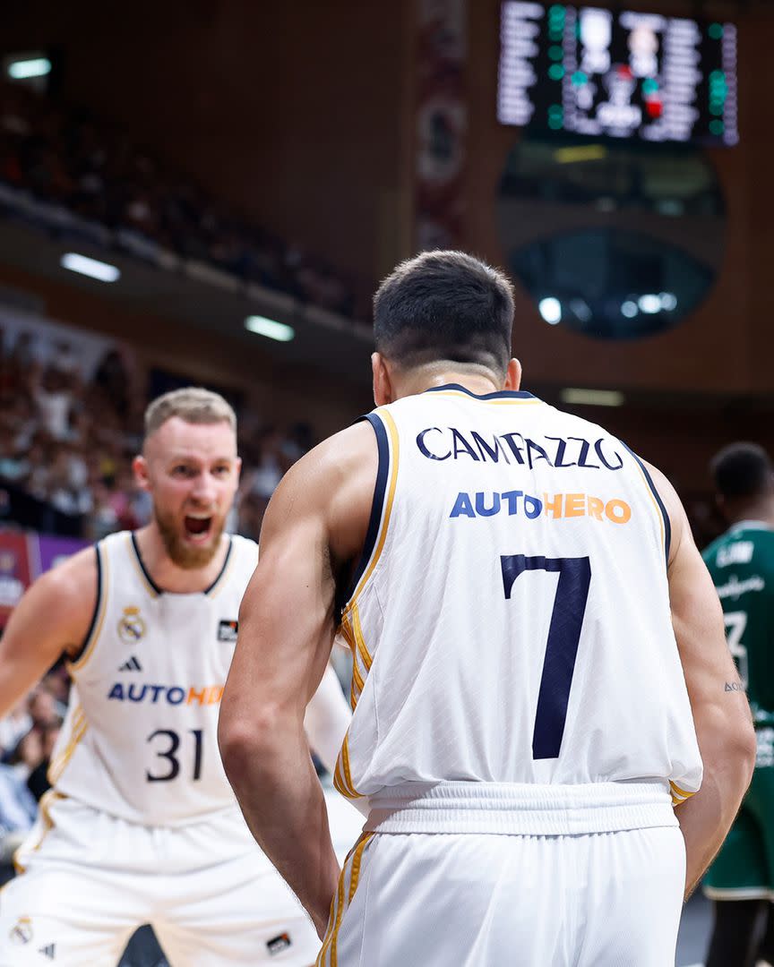 Campazzo festeja junto a Dzanan Musa