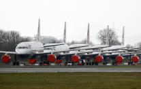 Para facilitar esas tareas de mantenimiento, las compañías aéreas estacionan juntos los aviones del mismo tipo. (Foto: Andrew Milligan / PA Images / Getty Images).