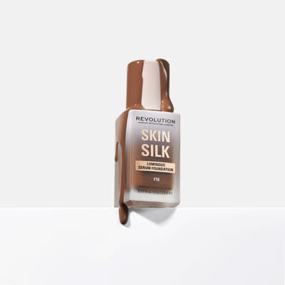 Makeup Revolution Skin Silk Serum Foundation