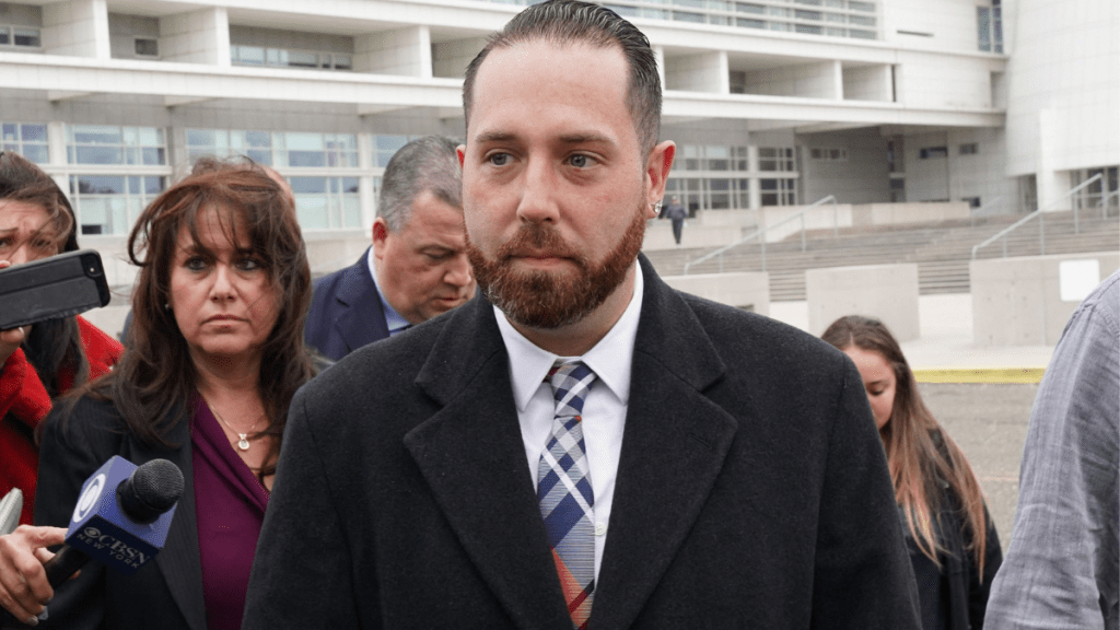 Valerie Cincinelli's husband Isaiah Carvalho Jr. at Federal Court on October 29, 2021 in Central Islip, New York