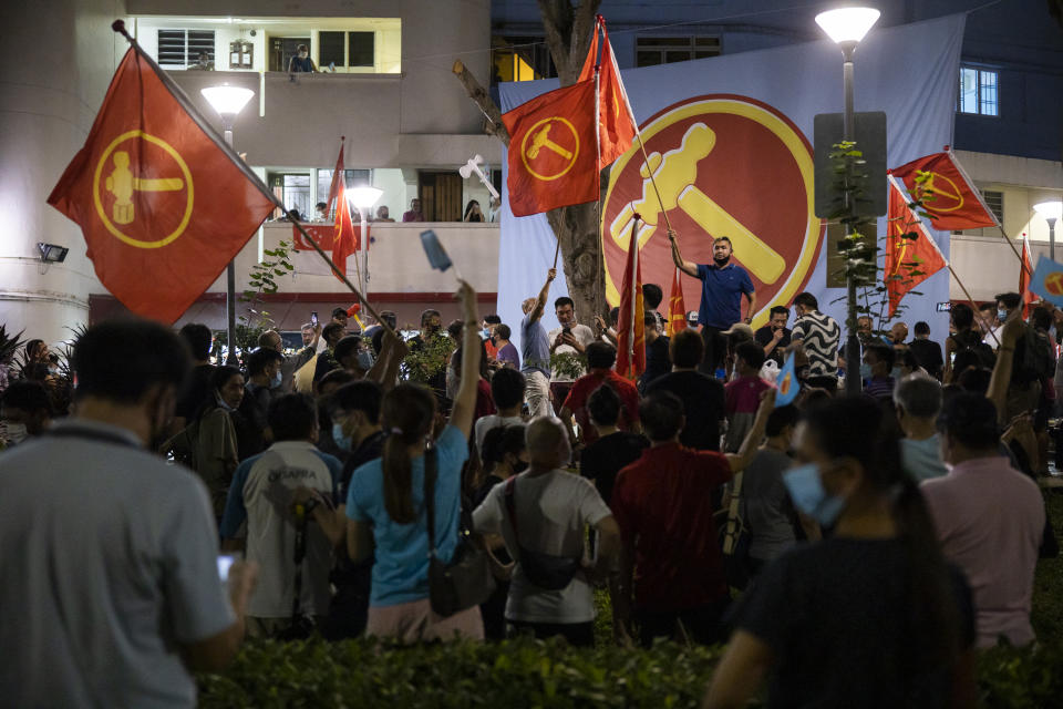 GE2020 Supporters of the Workers' Party revelling at Hougang Avenue 5 on polling day. (Photo: Don Wong for Yahoo News Singapore)