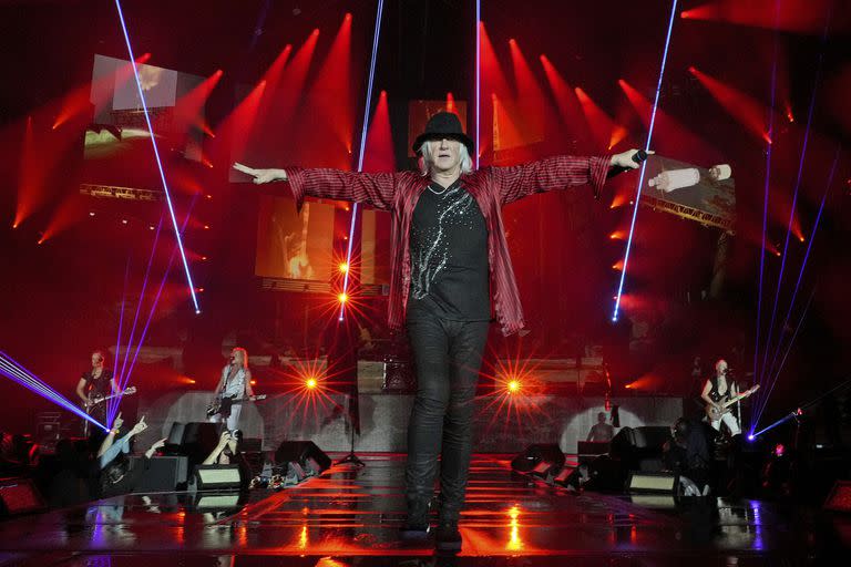 Joe Elliott, cantante de Def Leppard; la banda visitará Buenos Aires junto a Mötley Crüe