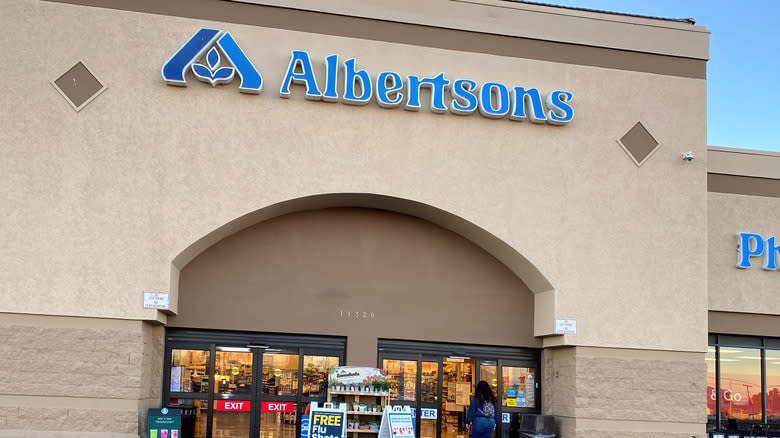 Albertsons market