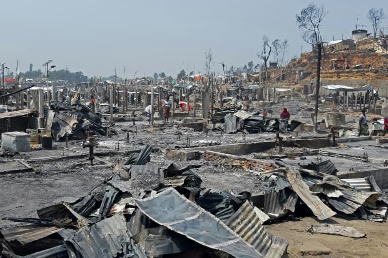 Un camp de réfugiés rohingyas ravagé par un incendie à Ukhia, le 23 mars 2021 au Bangladesh - - © 2019 AFP