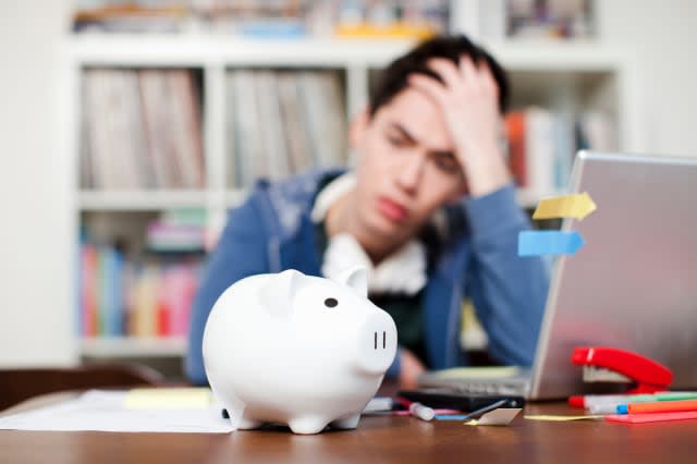 Savings difficulties: Brits struggling to find cash to set aside