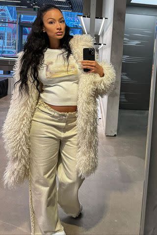 <p>Draya Michele/Instagram</p> Draya Michele taking a mirror selfie