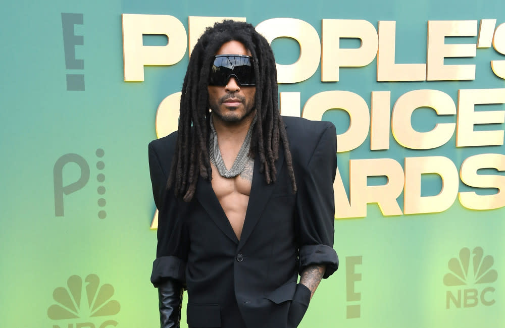 Lenny Kravitz at the People's Choice Awards credit:Bang Showbiz