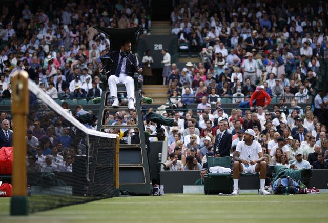 Nick Kyrgios complains to umpire Damien Dumusois