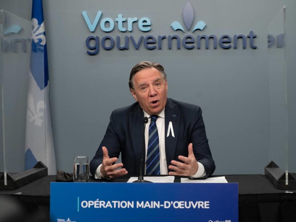 Quebec Premier François Legault announces an operation to obtain more manpower, Tuesday, November 30, 2021 in Quebec City. (Jacques Boissinot/The Canadian Press - image credit)