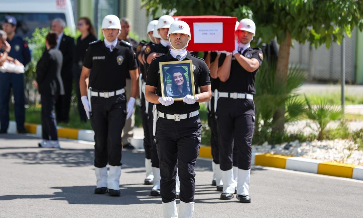 <span>Turkish soldiers carry the coffin of the Turkish-American activist Ayşenur Ezgi Eygi after its arrival at Adnan Menderes airport in İzmir.</span><span>Photograph: Republican People’s party/EPA</span>