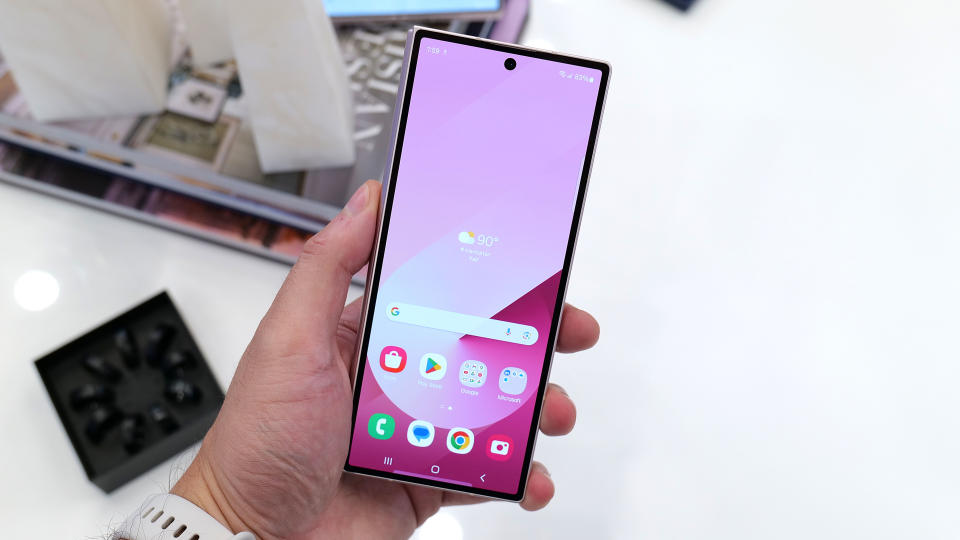 <p>Samsung Galaxy Z Fold 6 hands-on photos</p>
