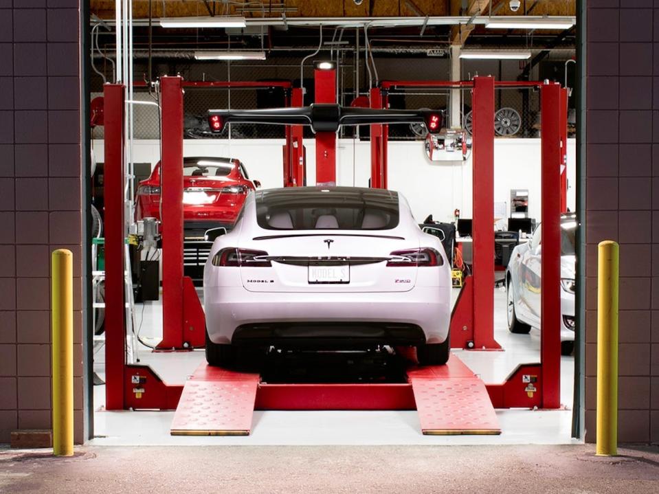 tesla service center