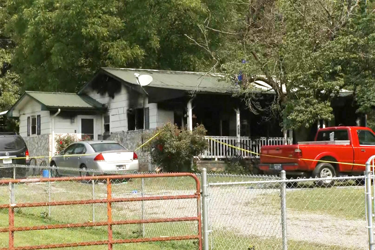 The home where police are investigating a murder-suicide in Marion County, Tenn., on June 16, 2023 (WRCB)