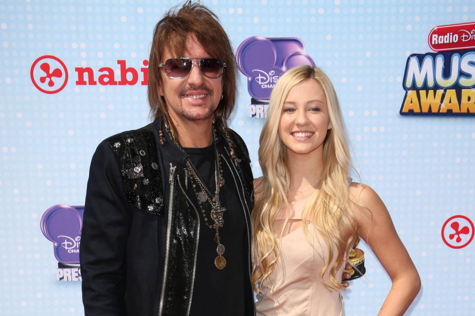 Richie Sambora Spends Thanksgiving with Daughter Ava