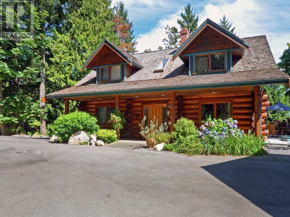 What a $1 million home looks like in Canada this week