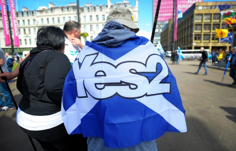 The rally came as a YouGov poll found that 53 percent of Scots would vote to remain in the UK if another independence referendum were held now