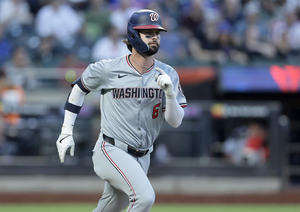 Jesse Winker is headed to the Mets.