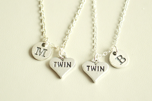 necklaces for twins, best gifts for twins