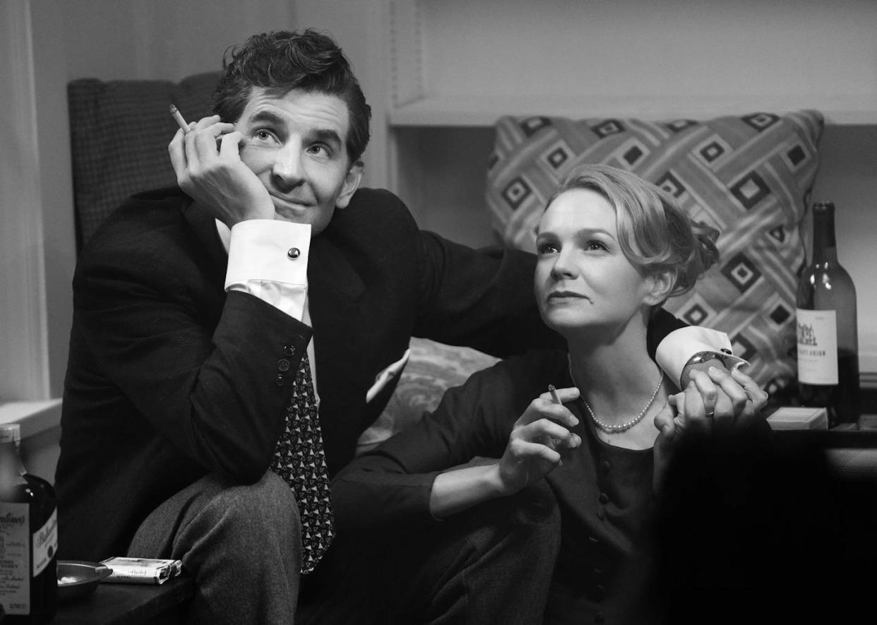 Bradley Cooper as Leonard Bernstein and Carey Mulligan as Bernstein's wife, Felicia Montealegre, in 'Maestro.' <a href="https://media.newyorker.com/photos/6580a0cc97c77278da928c1c/master/pass/Maestro_20220928_20662r.JPG" rel="nofollow noopener" target="_blank" data-ylk="slk:Jason McDonald/Netflix;elm:context_link;itc:0;sec:content-canvas" class="link ">Jason McDonald/Netflix</a>