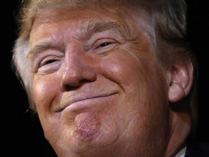 U.S. Republican presidential candidate Donald Trump speaks to members of the Sun City Republicans at their gated retirement community in Bluffton, South Carolina February 17, 2016. REUTERS/Jonathan Ernst 