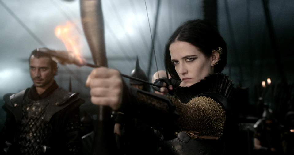 This image released by Warner Bros. Pictures shows Eva Green in "300: Rise of an Empire." (AP Photo/Warner Bros. Pictures)