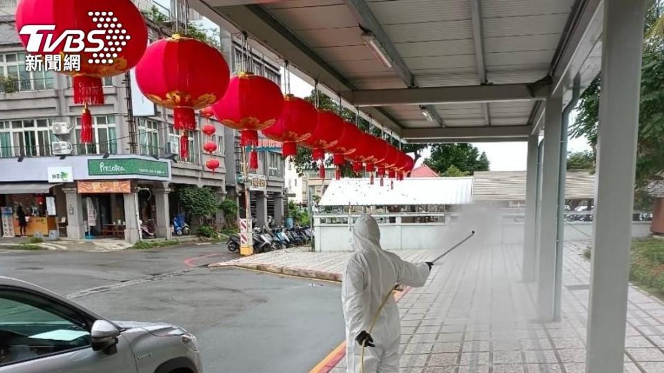 花蓮又出現足跡。（圖／TVBS）