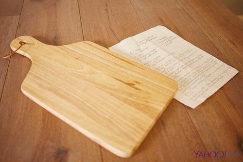 Make-It-Yourself Gifts: Wood Burnt Cutting Boards