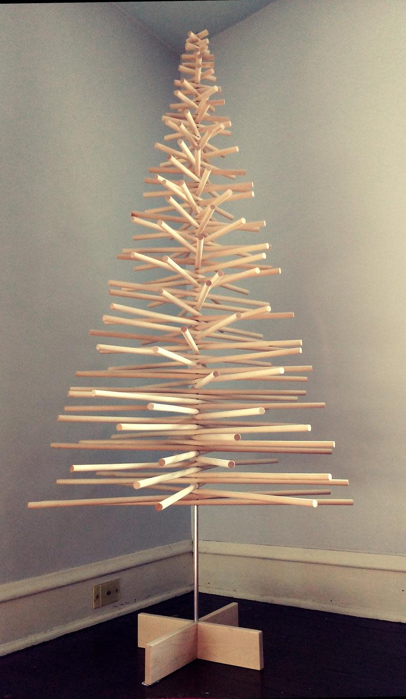 6) Spiral Wood Christmas Tree