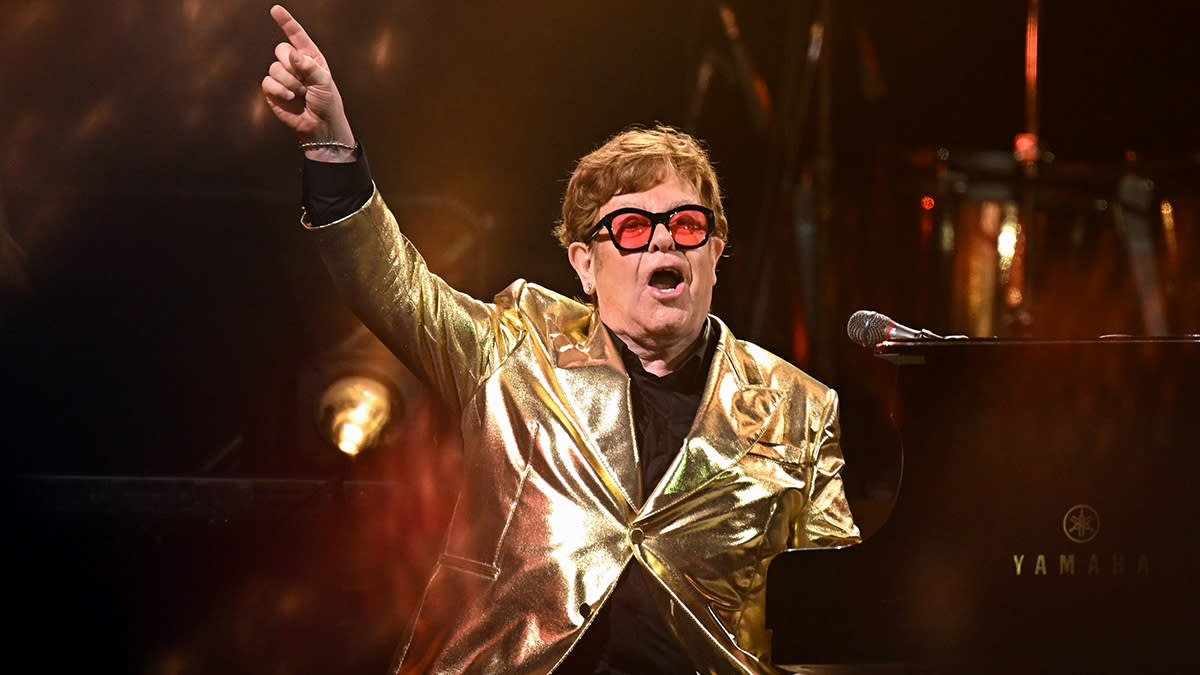  Elton John Glastonbury 