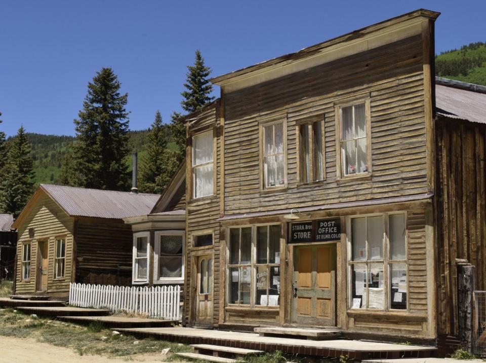 2) St. Elmo, Colorado