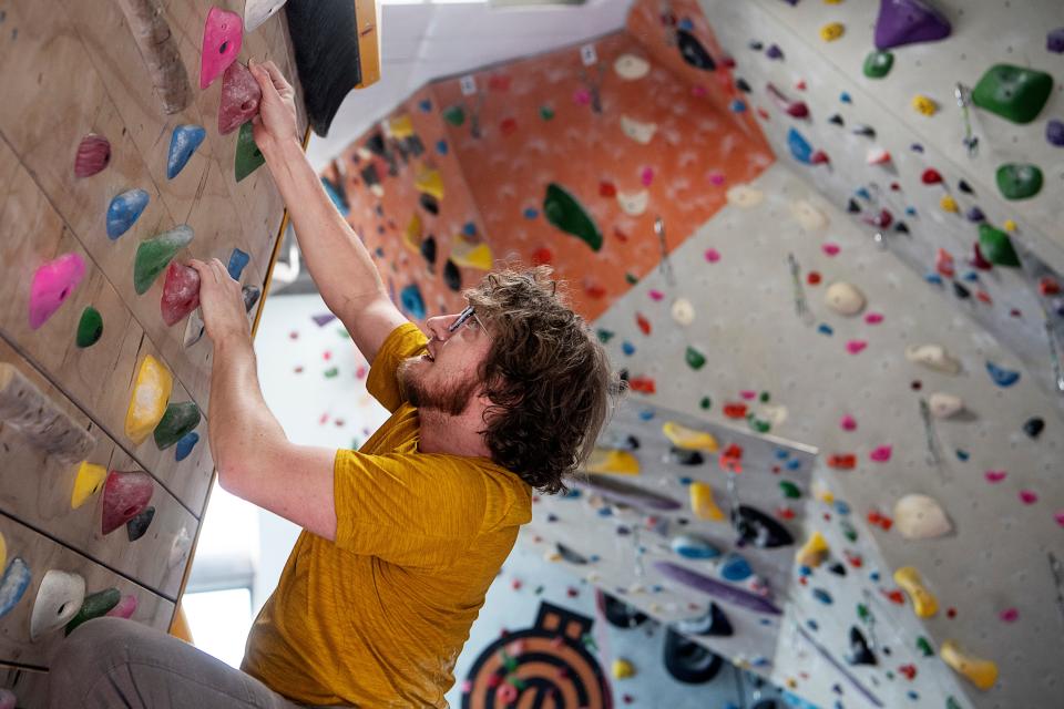 Blake Sharrits uses the treadmill at Cultivate Climbing November 14, 2022 in Asheville.