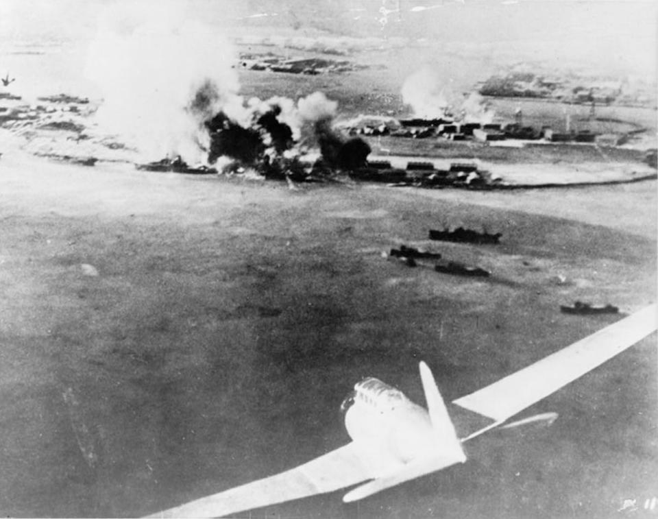 Un bombardero japonés en acción